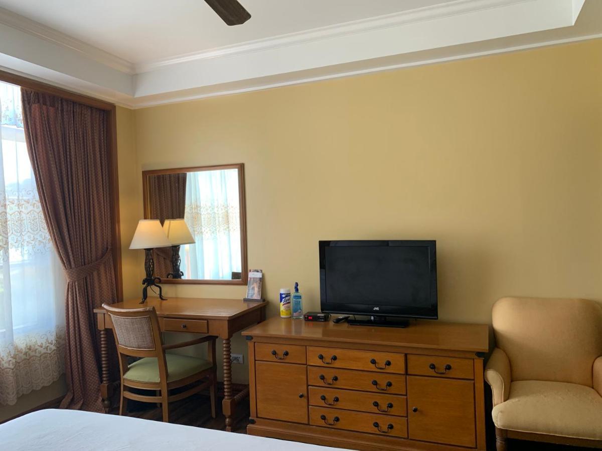 The Manor Hotel Baguio Private Unit Superior Room With A Great View Baguio City Kültér fotó